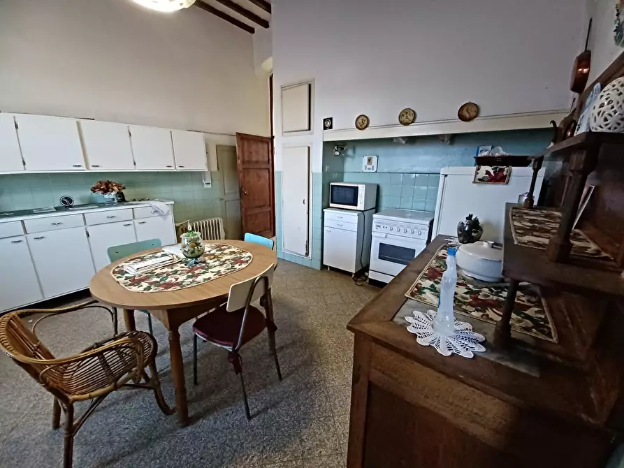 Immagine 17 di Appartamento in vendita  a Colle Di Val D'elsa