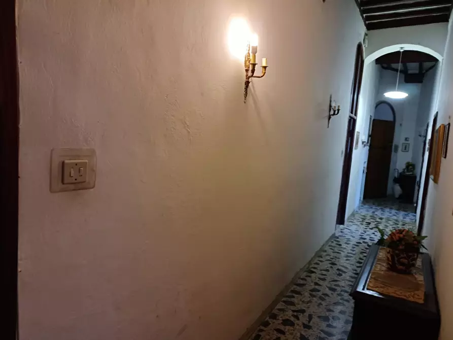 Immagine 32 di Appartamento in vendita  a Colle Di Val D'elsa