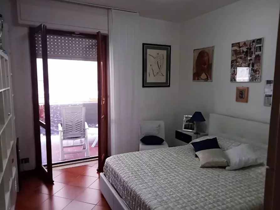 Immagine 7 di Appartamento in vendita  a Lerici