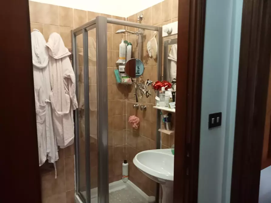 Immagine 11 di Appartamento in vendita  a Lerici