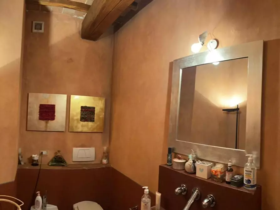 Immagine 34 di Casa colonica in vendita  a Cerreto Guidi