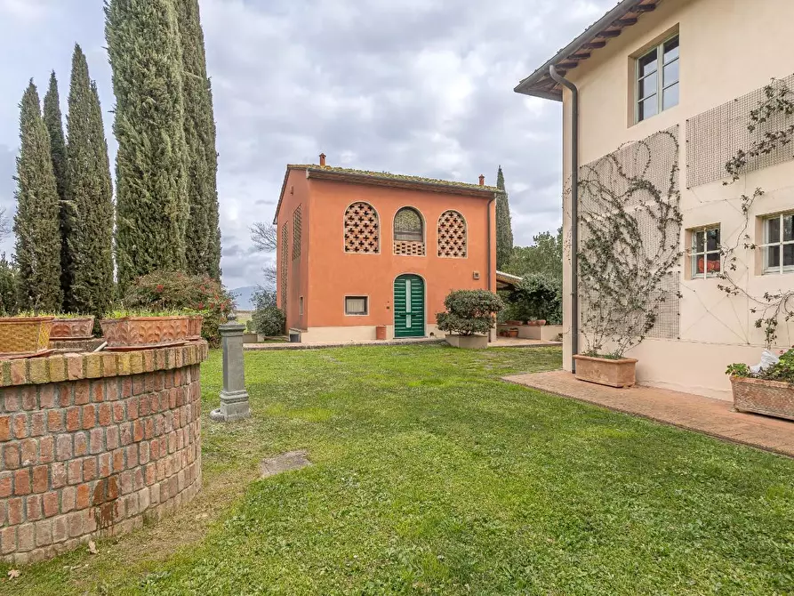 Immagine 2 di Casa colonica in vendita  a Cerreto Guidi