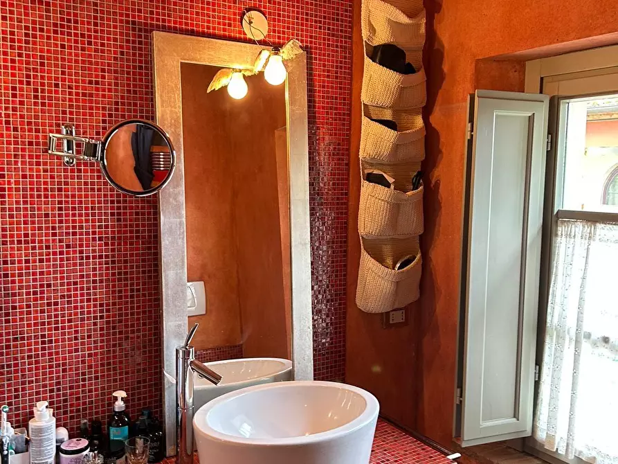 Immagine 47 di Casa colonica in vendita  a Cerreto Guidi