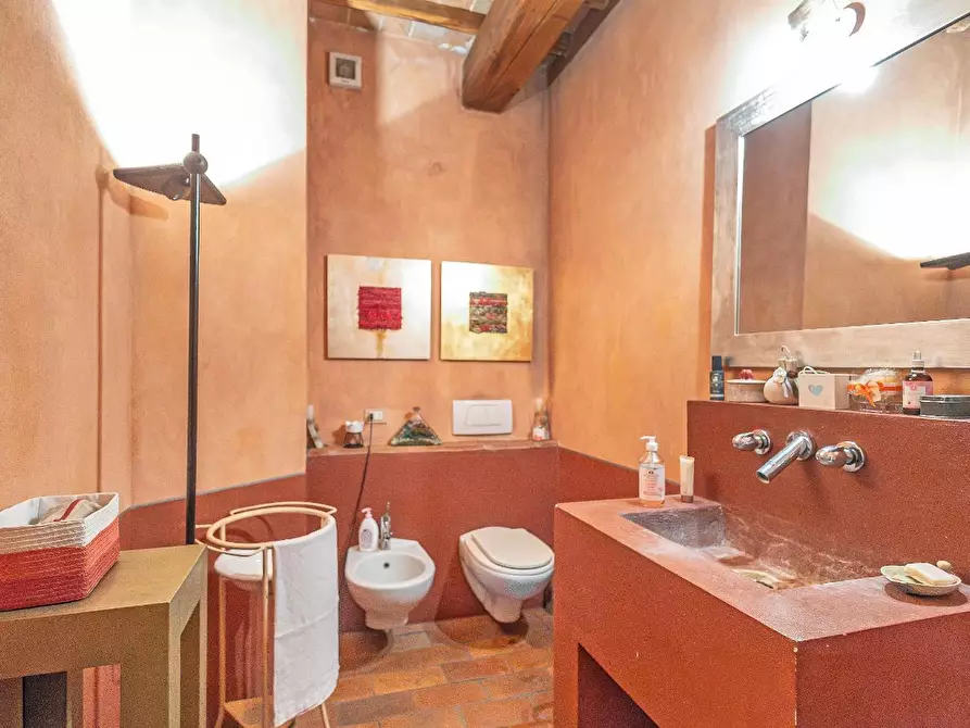 Immagine 28 di Casa colonica in vendita  a Cerreto Guidi