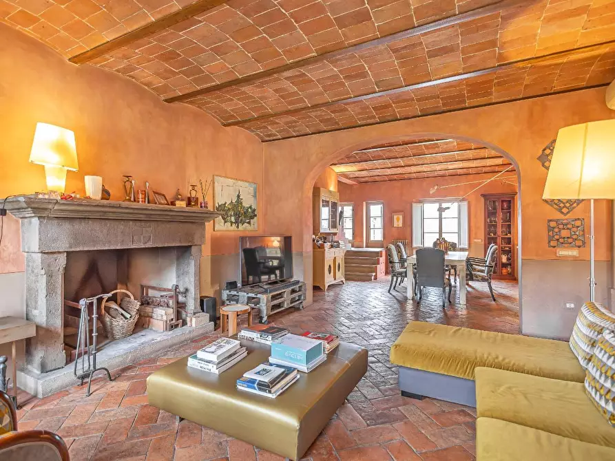 Immagine 17 di Casa colonica in vendita  a Cerreto Guidi