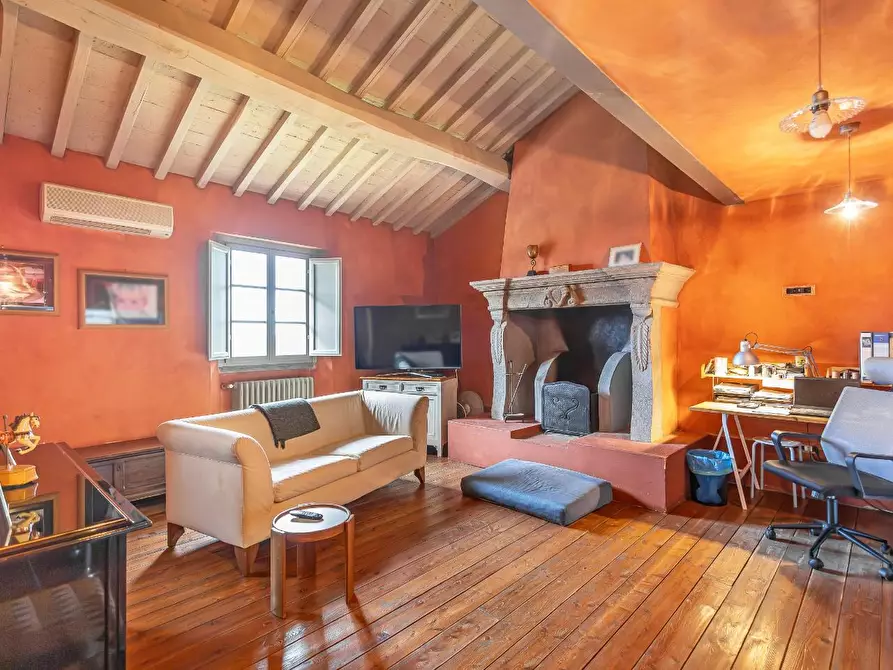 Immagine 36 di Casa colonica in vendita  a Cerreto Guidi