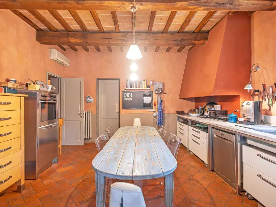 Immagine 30 di Casa colonica in vendita  a Cerreto Guidi