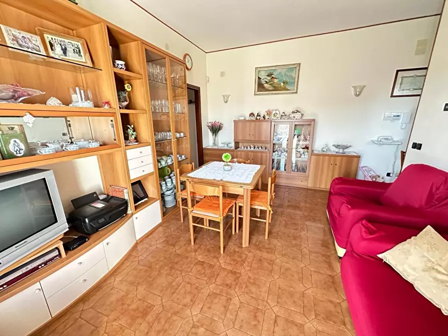 Immagine 31 di Appartamento in vendita  a Ortonovo