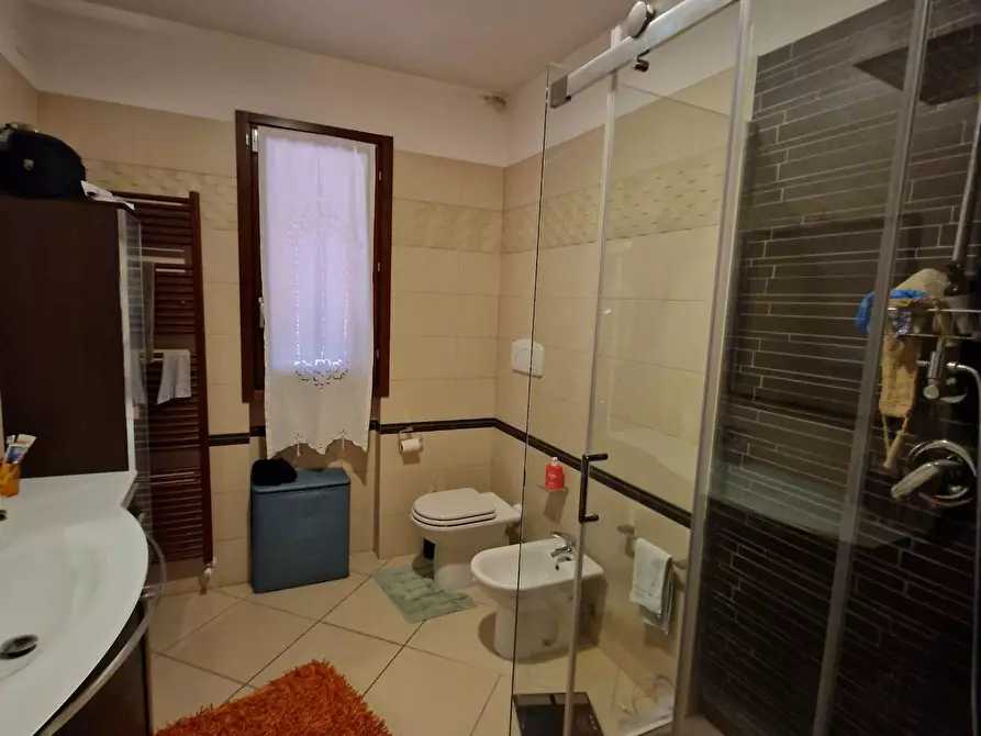 Immagine 18 di Mansarda in vendita  a Carmignano