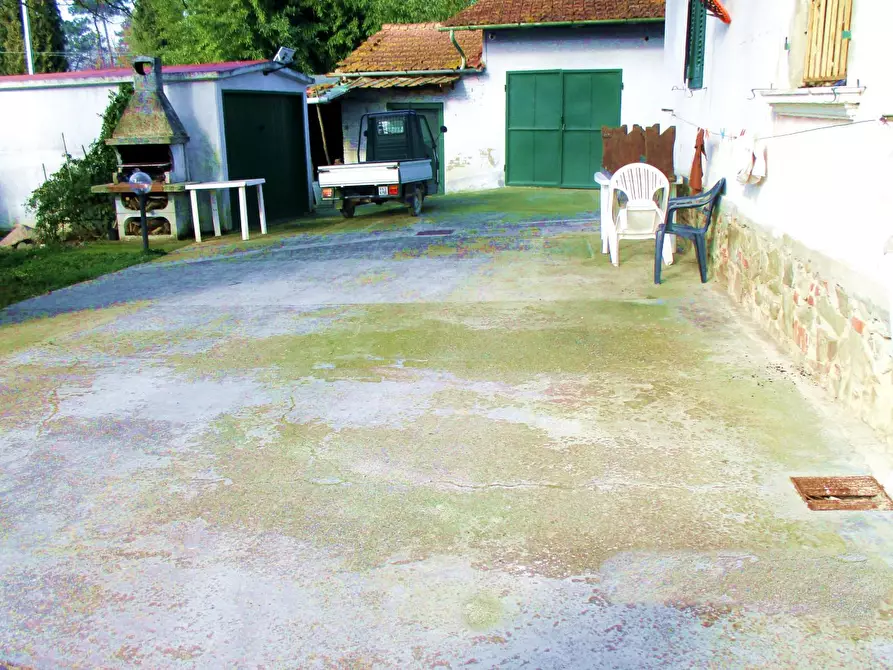 Immagine 14 di Villa in vendita  a Castelfranco Di Sotto