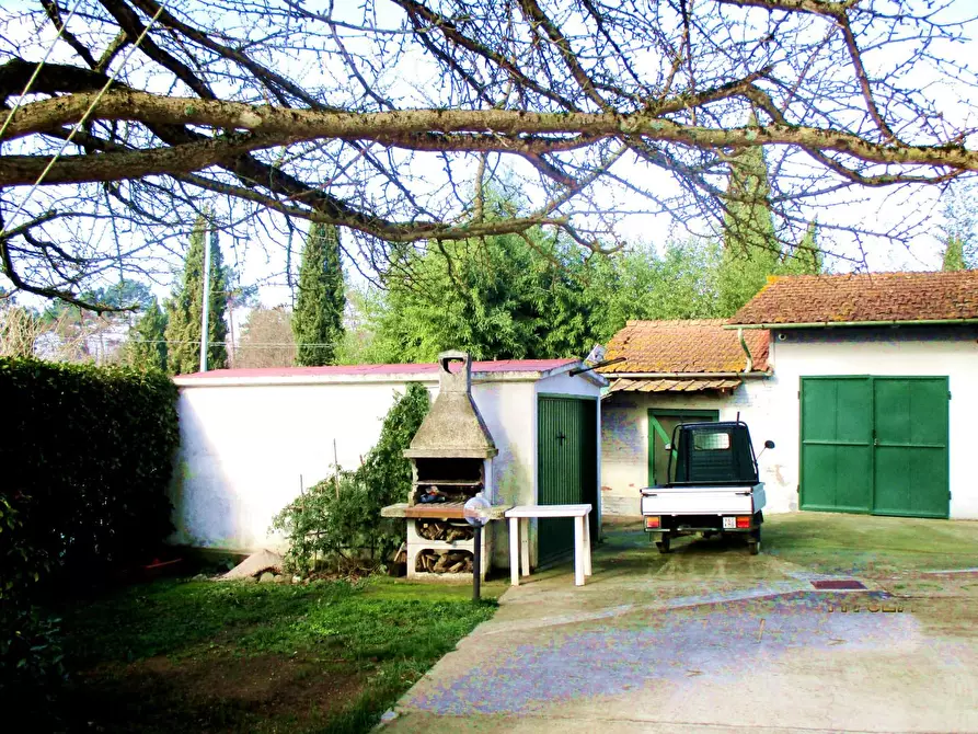 Immagine 15 di Villa in vendita  a Castelfranco Di Sotto