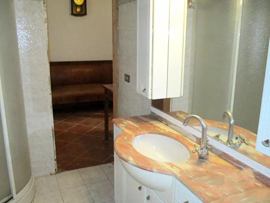 Immagine 18 di Villa in vendita  a Castelfranco Di Sotto