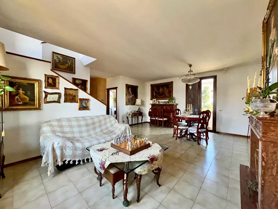 Immagine 16 di Villetta a schiera in vendita  a Calcinaia