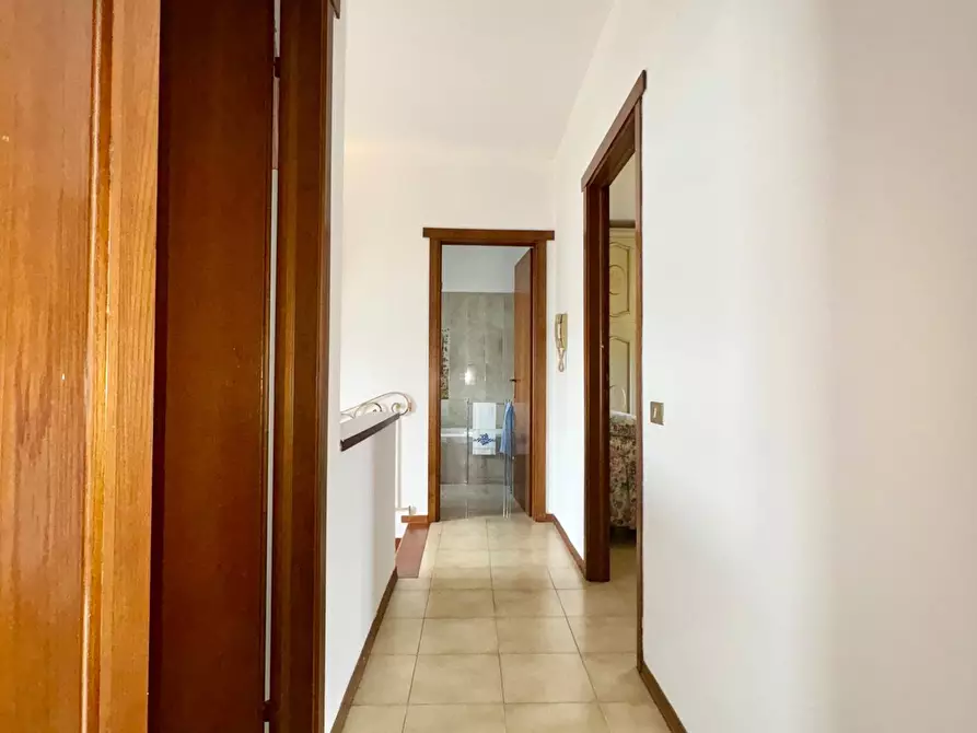 Immagine 43 di Villetta a schiera in vendita  a Calcinaia