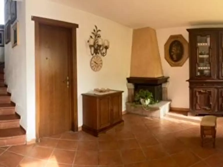 Immagine 4 di Villetta a schiera in vendita  a Calcinaia