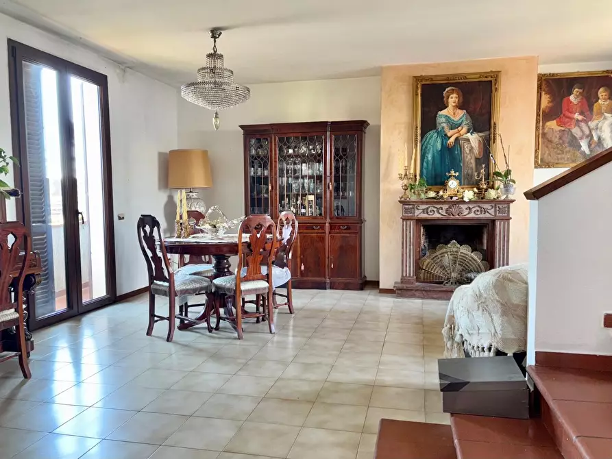 Immagine 14 di Villetta a schiera in vendita  a Calcinaia