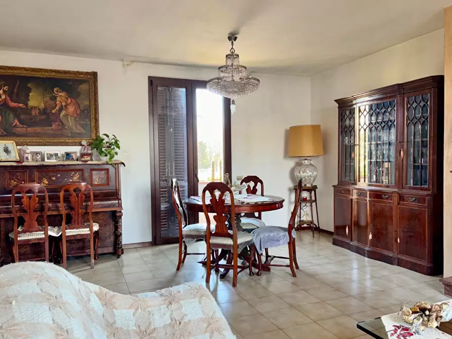 Immagine 17 di Villetta a schiera in vendita  a Calcinaia