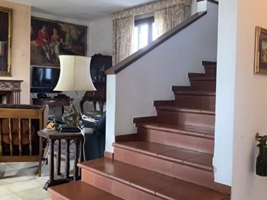 Immagine 21 di Villetta a schiera in vendita  a Calcinaia