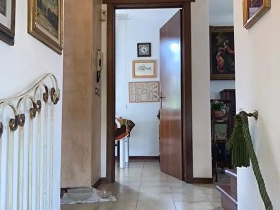 Immagine 9 di Villetta a schiera in vendita  a Calcinaia