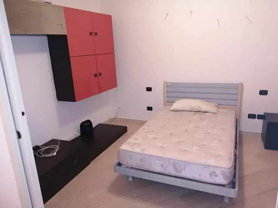 Immagine 3 di Appartamento in vendita  a Carrara