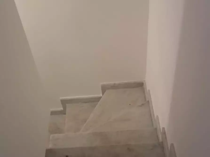 Immagine 12 di Appartamento in vendita  a Carrara