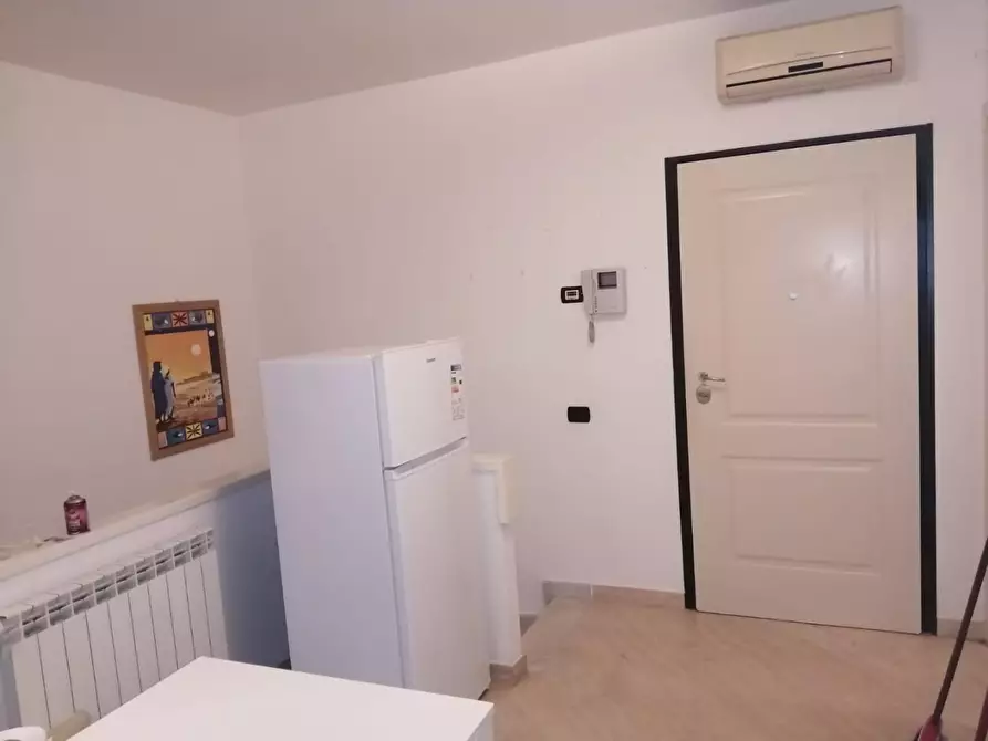 Immagine 2 di Appartamento in vendita  a Carrara