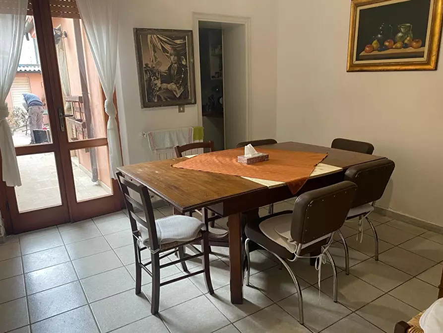 Immagine 39 di Villa in vendita  a Viareggio