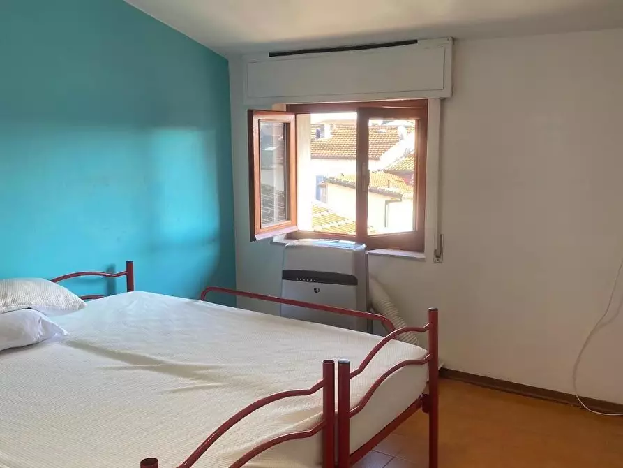 Immagine 28 di Villa in vendita  a Viareggio