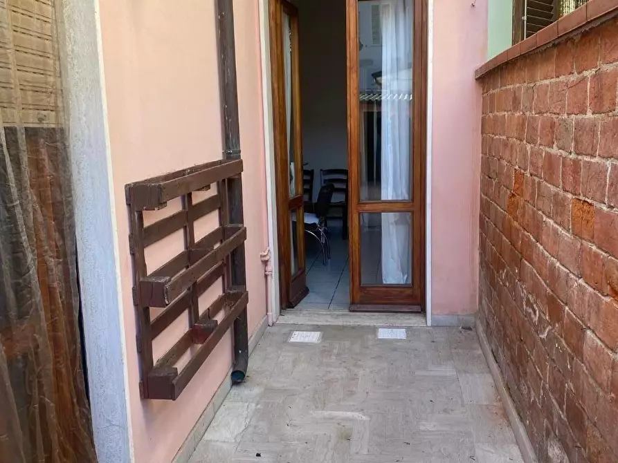 Immagine 3 di Villa in vendita  a Viareggio