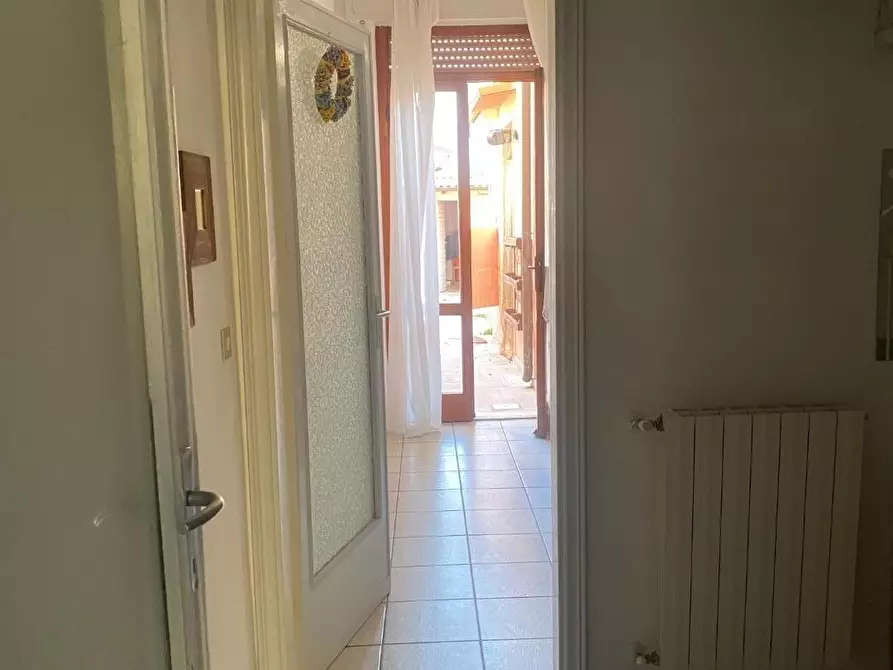 Immagine 9 di Villa in vendita  a Viareggio