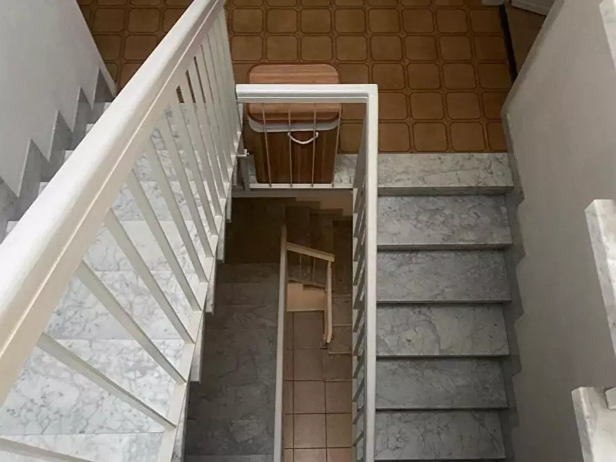 Immagine 23 di Villa in vendita  a Viareggio