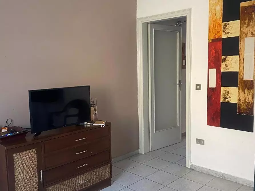 Immagine 10 di Villa in vendita  a Viareggio