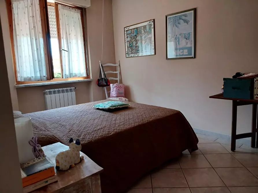 Immagine 11 di Appartamento in vendita  a Montignoso