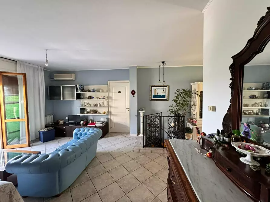 Immagine 24 di Appartamento in vendita  a Montignoso