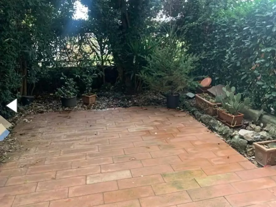 Immagine 12 di Appartamento in vendita  a Montignoso