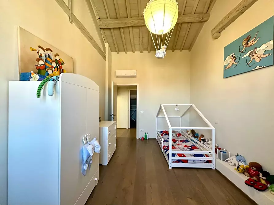 Immagine 45 di Appartamento in affitto  a Lucca