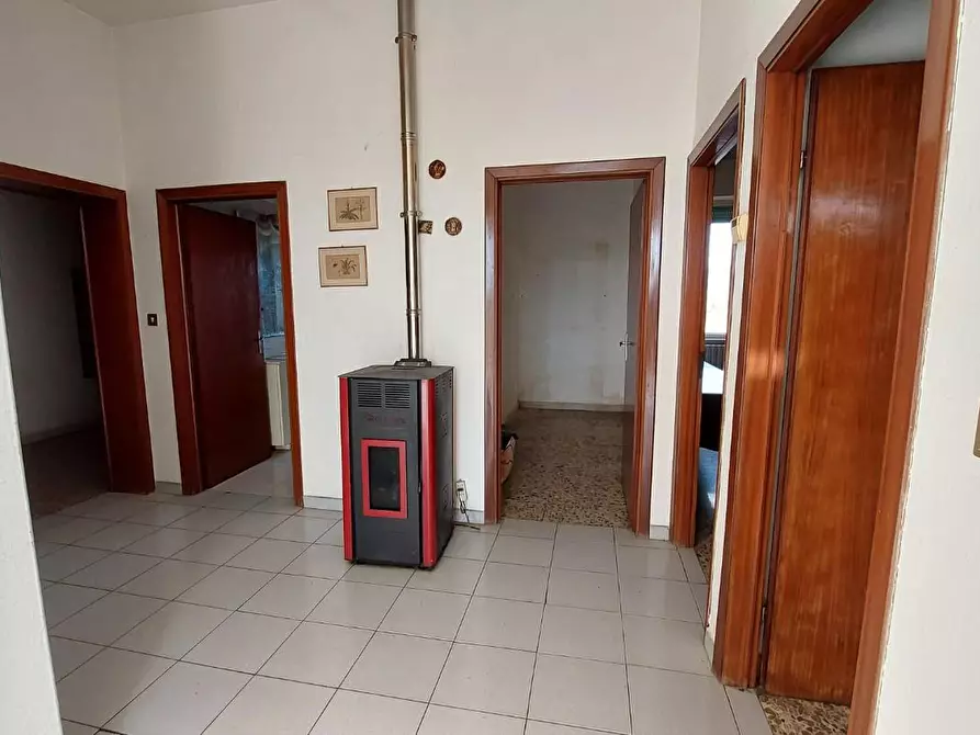 Immagine 13 di Porzione di casa in vendita  a Crespina Lorenzana