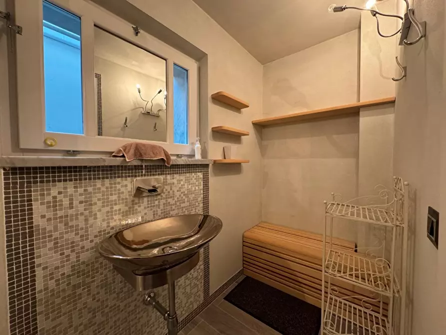 Immagine 29 di Villa in vendita  a Forte Dei Marmi