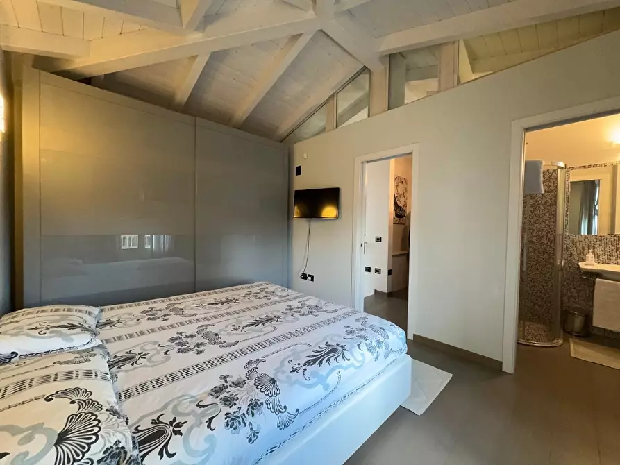 Immagine 19 di Villa in vendita  a Forte Dei Marmi
