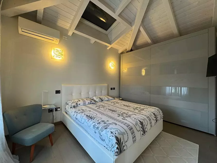 Immagine 18 di Villa in vendita  a Forte Dei Marmi