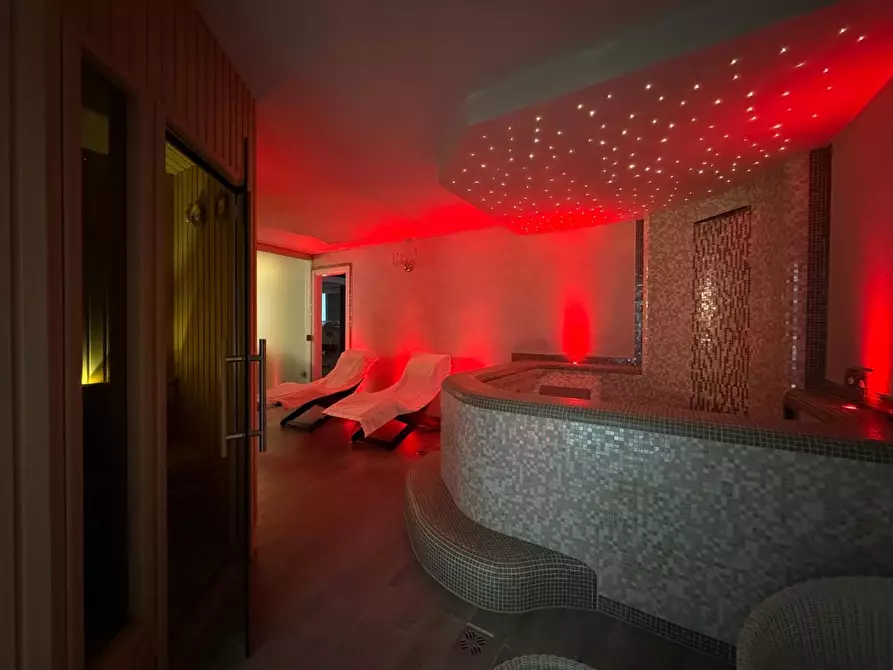 Immagine 27 di Villa in vendita  a Forte Dei Marmi