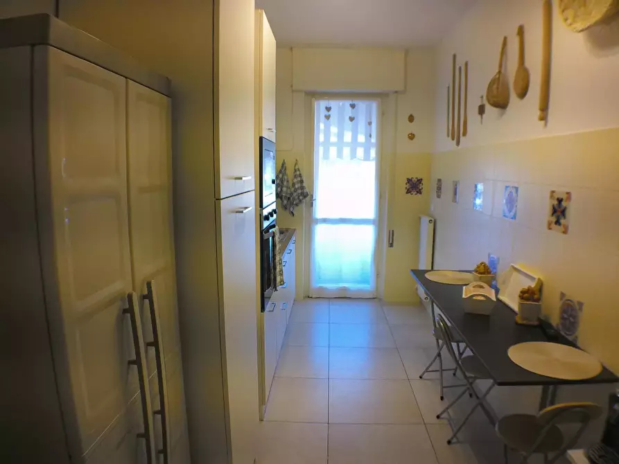 Immagine 5 di Appartamento in vendita  a Carrara