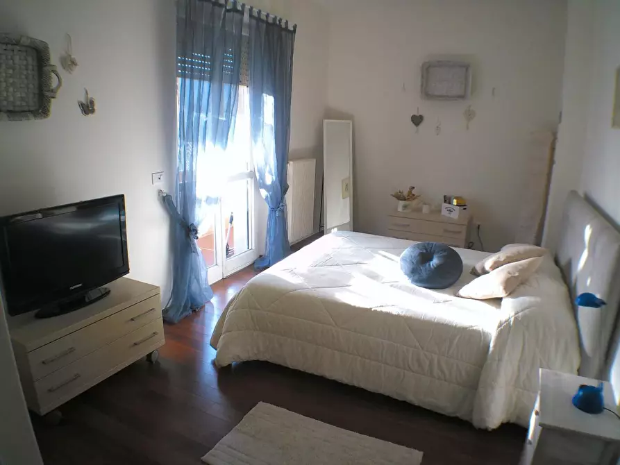 Immagine 8 di Appartamento in vendita  a Carrara