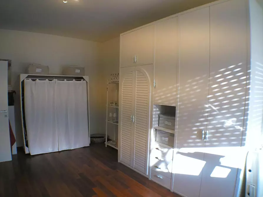 Immagine 21 di Appartamento in vendita  a Carrara