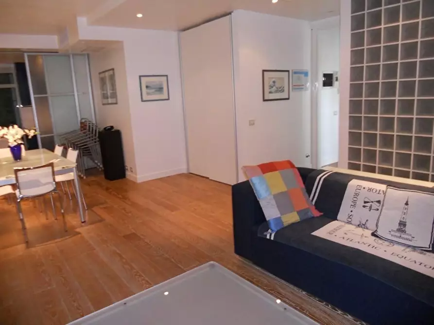 Immagine 8 di Mansarda in affitto  a Pietrasanta