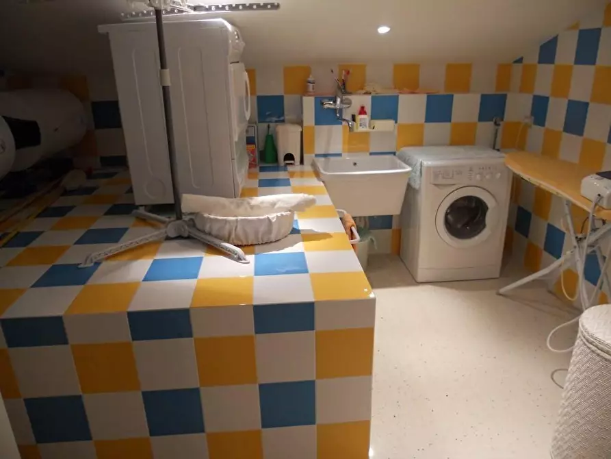 Immagine 22 di Mansarda in affitto  a Pietrasanta