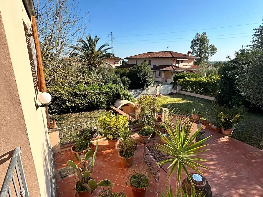 Immagine 38 di Casa bifamiliare in vendita  a Carrara