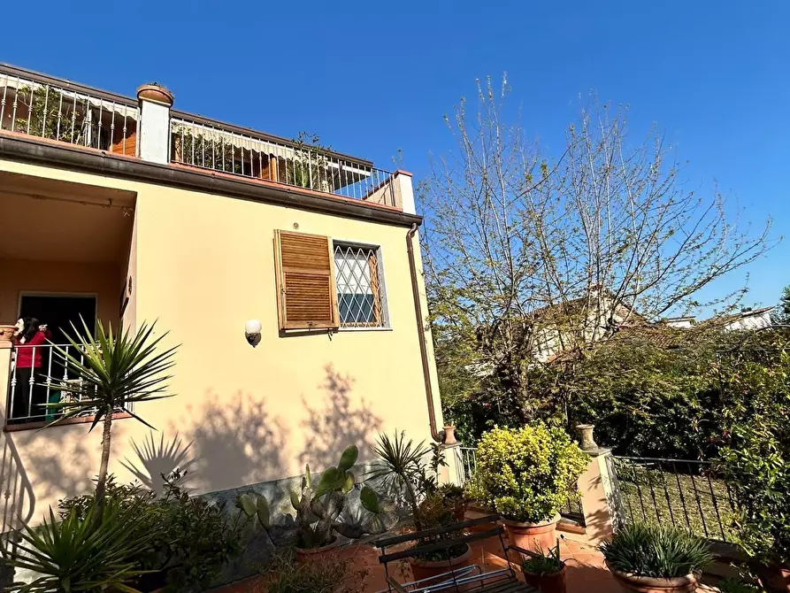 Immagine 40 di Casa bifamiliare in vendita  a Carrara