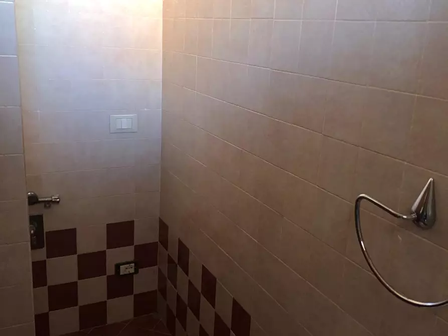 Immagine 13 di Appartamento in vendita  a Poggibonsi