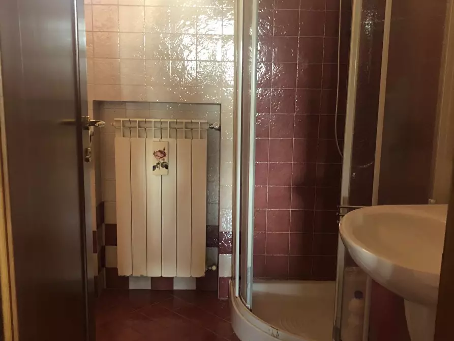 Immagine 11 di Appartamento in vendita  a Poggibonsi